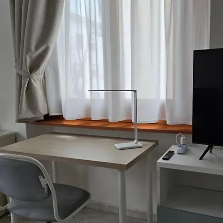 Grazioso Bilocale A Legnano. Apartment *